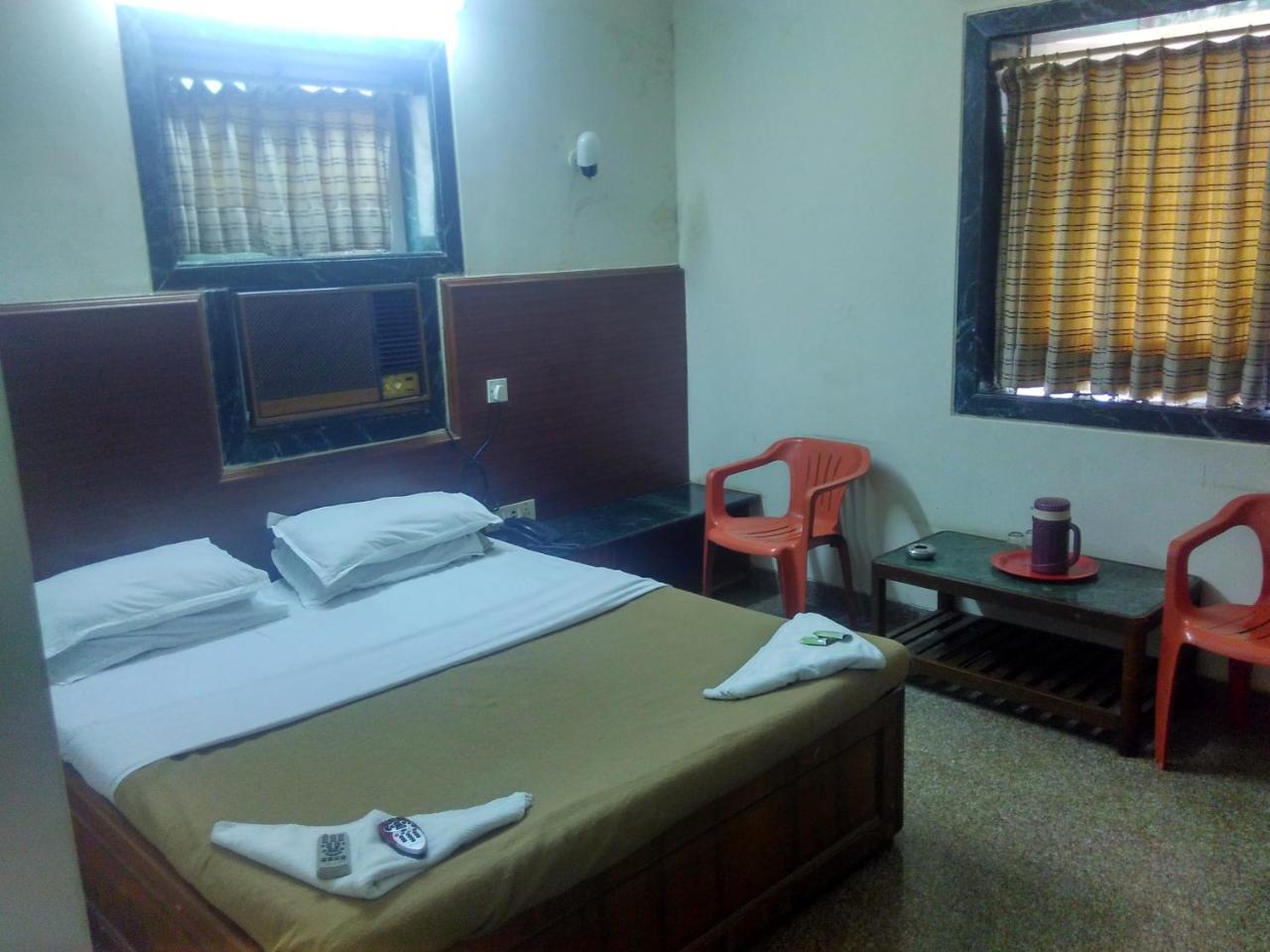 Hotel Subhash Midc Andheri Bombay Exterior foto